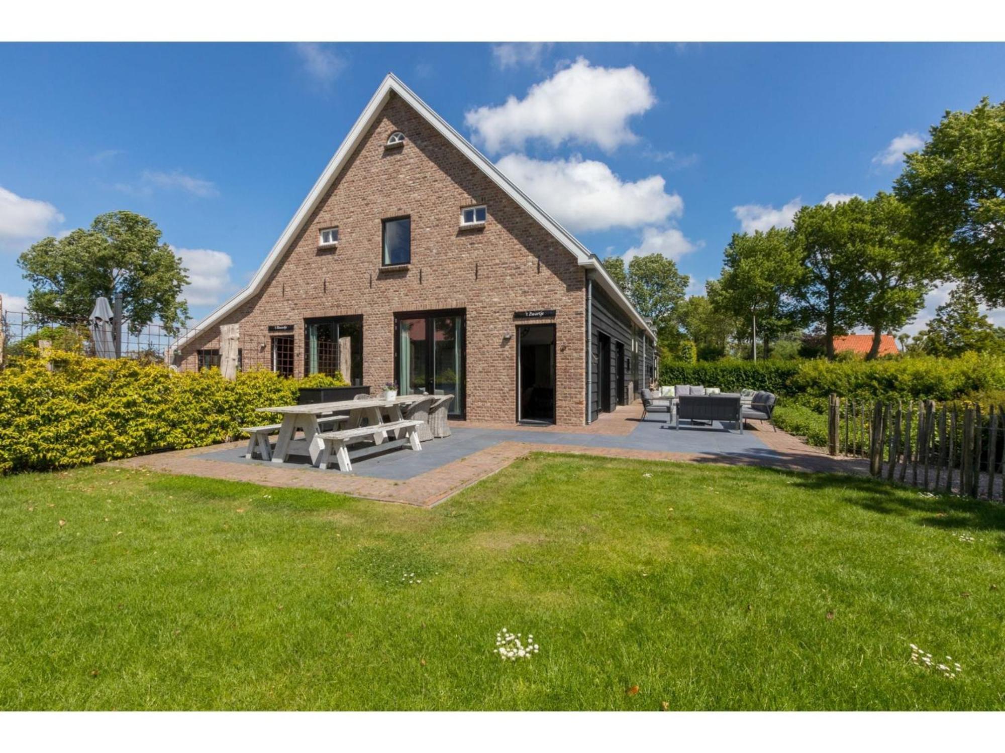 Family House With An Ideal Location Private Terrace Garden And Sauna Vrouwenpolder Exterior foto