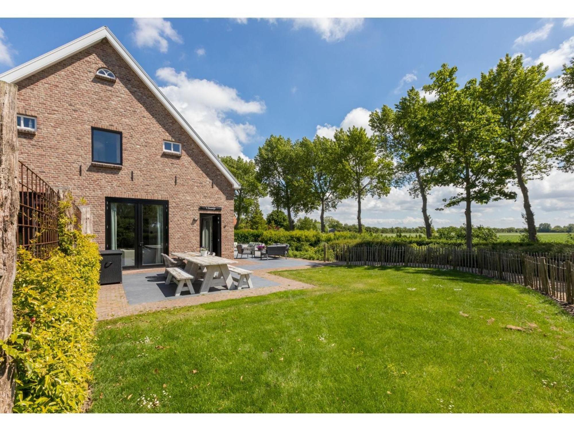 Family House With An Ideal Location Private Terrace Garden And Sauna Vrouwenpolder Exterior foto