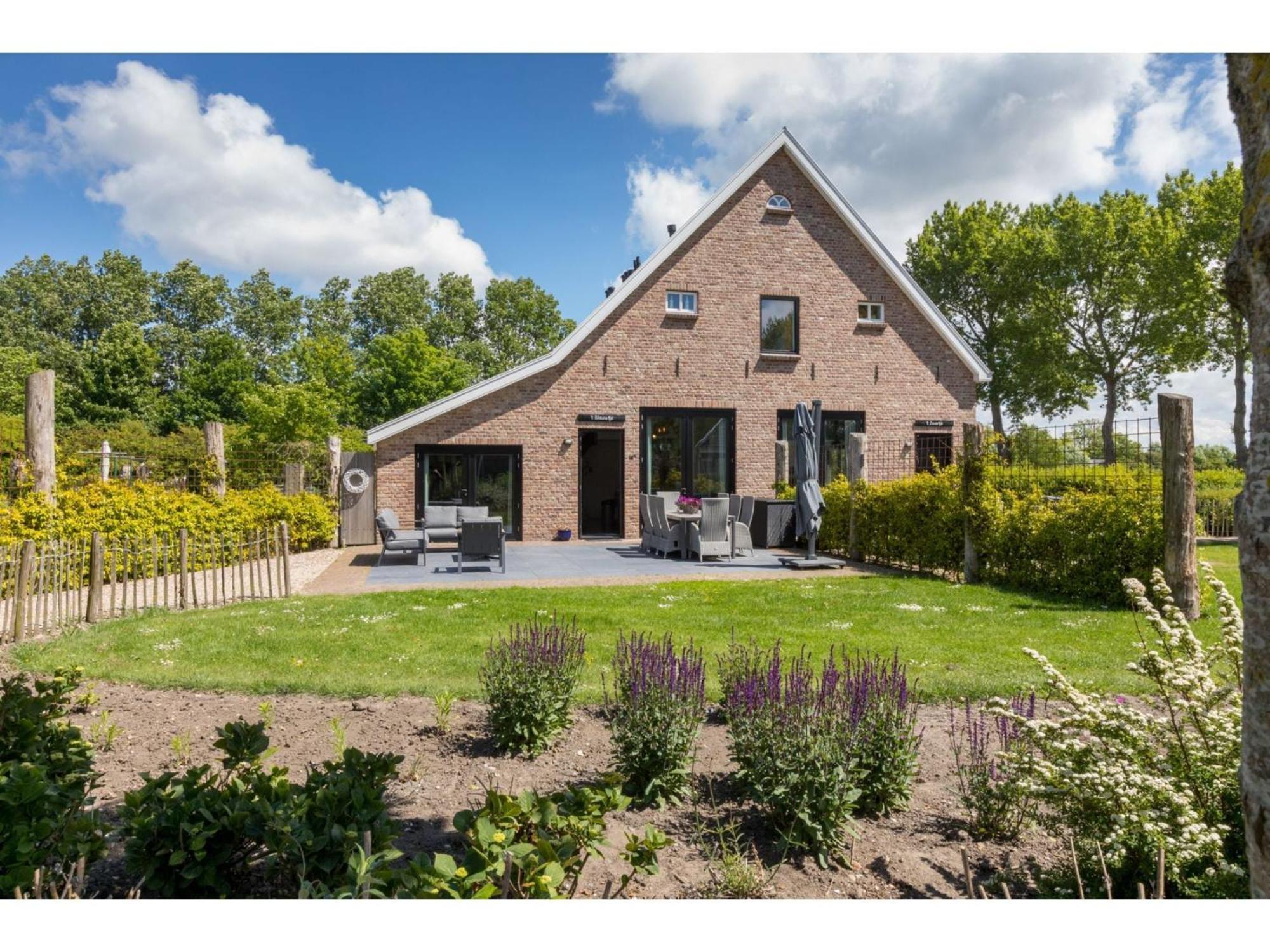 Family House With An Ideal Location Private Terrace Garden And Sauna Vrouwenpolder Exterior foto